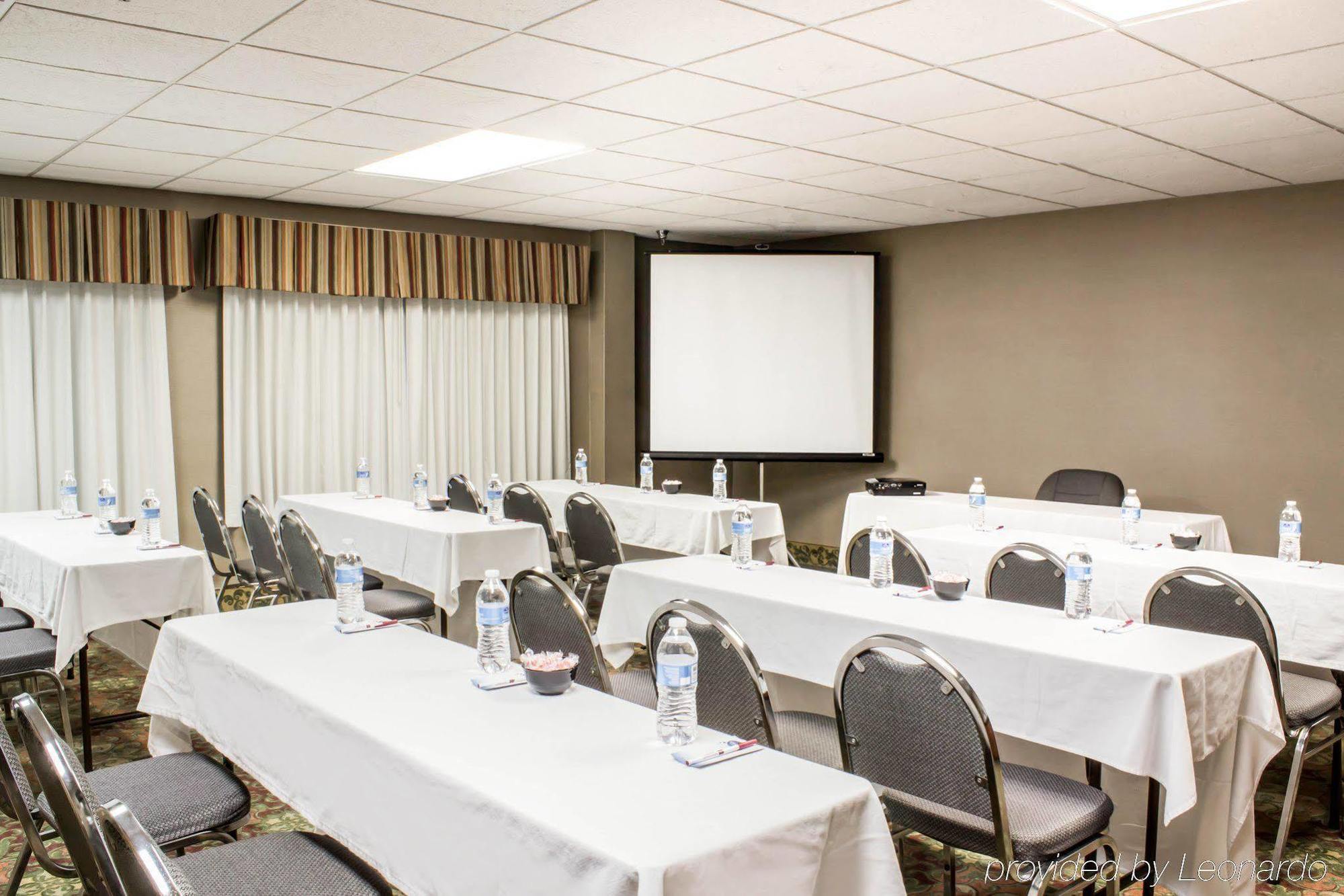 Four Points By Sheraton Raleigh Arena Εξωτερικό φωτογραφία