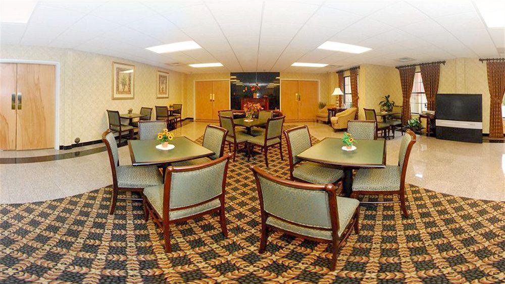 Four Points By Sheraton Raleigh Arena Εξωτερικό φωτογραφία