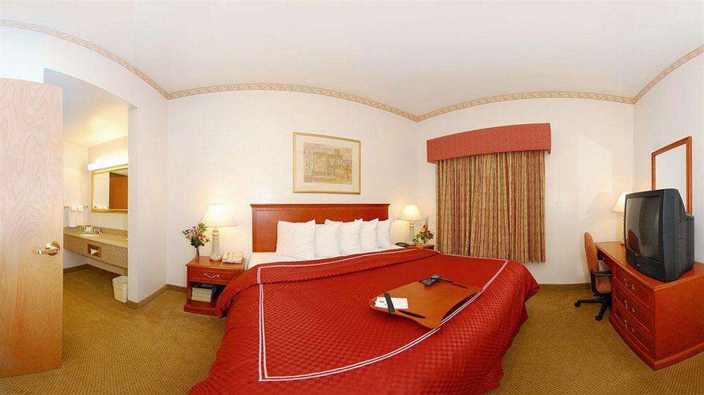 Four Points By Sheraton Raleigh Arena Εξωτερικό φωτογραφία