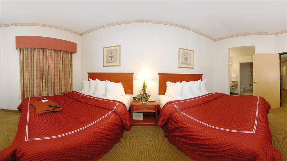 Four Points By Sheraton Raleigh Arena Εξωτερικό φωτογραφία